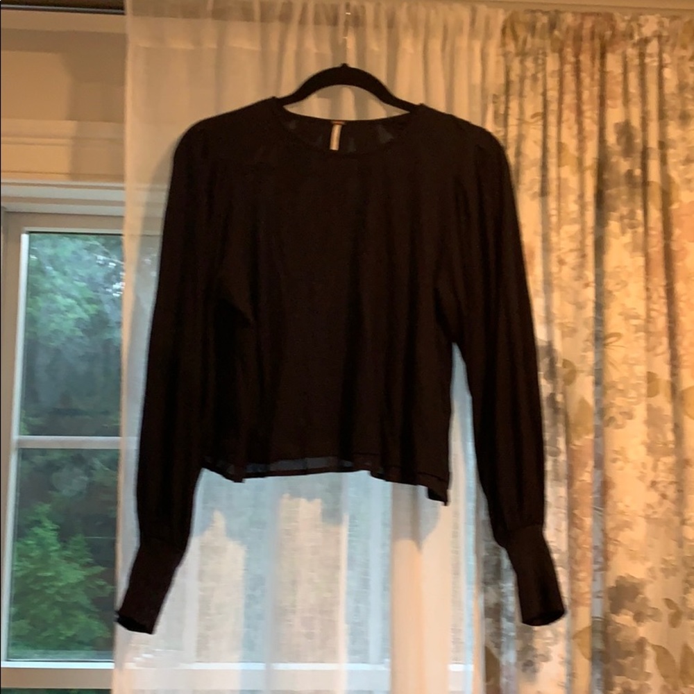 Navy blue cling sleeve crop top